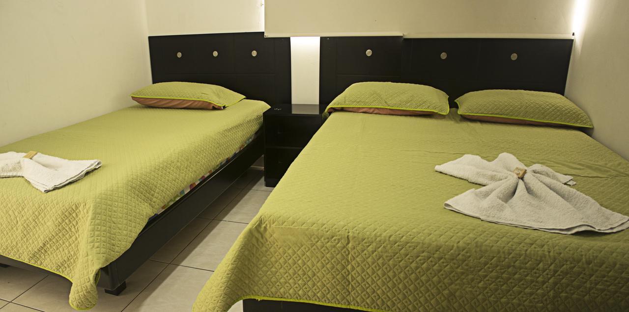 Hotel Centro Real San Gil Esterno foto